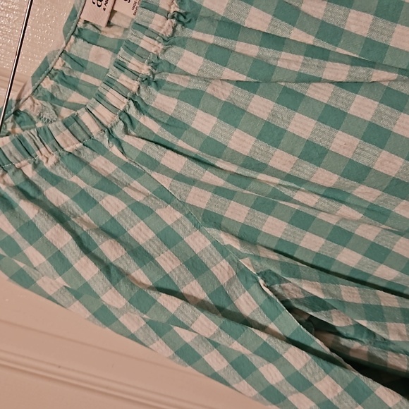3/$15 - Green and White Checked Top - Picture 2 of 6